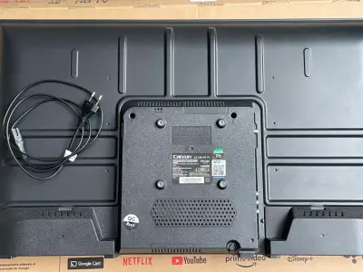 Smart TV LED 32'' HD Caixun con Google TV - miniatura 3