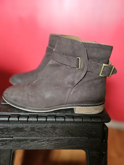 Botines de cuero marrón con hebilla - miniatura 3