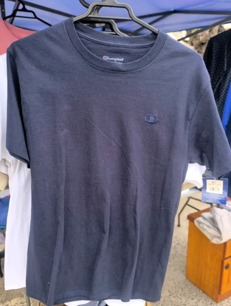 Polera Moschino Negra con Diseño de Oso - 3