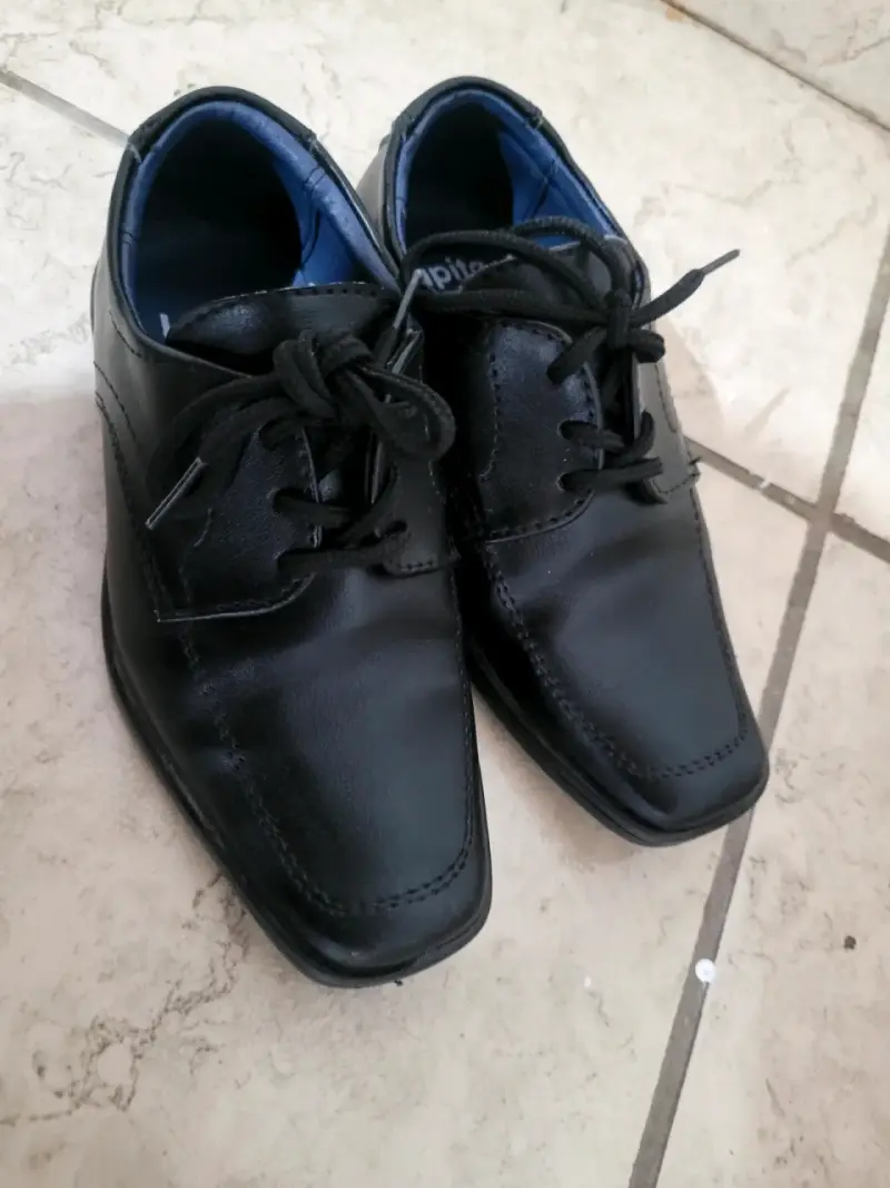 Talla#25 Zapatos de vestir negros para niño. - 2
