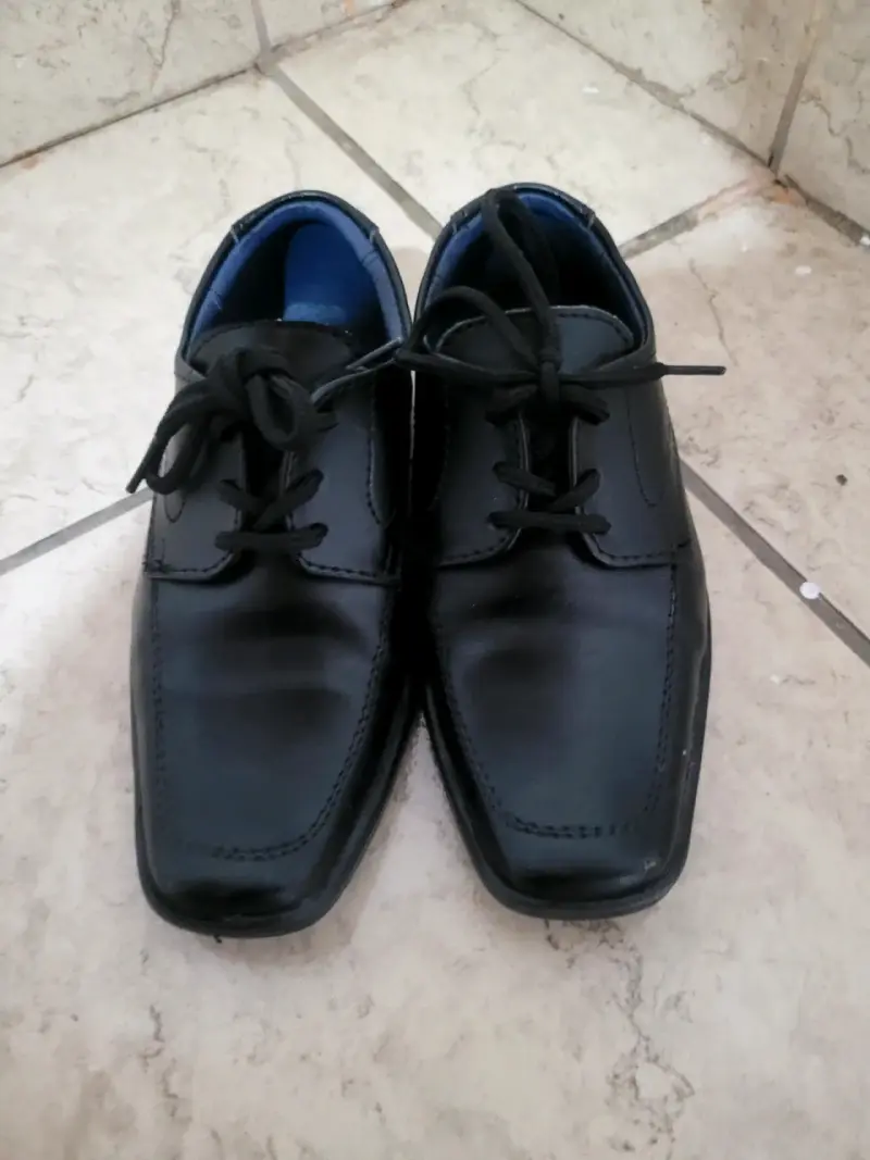 Talla#25 Zapatos de vestir negros para niño. - 3