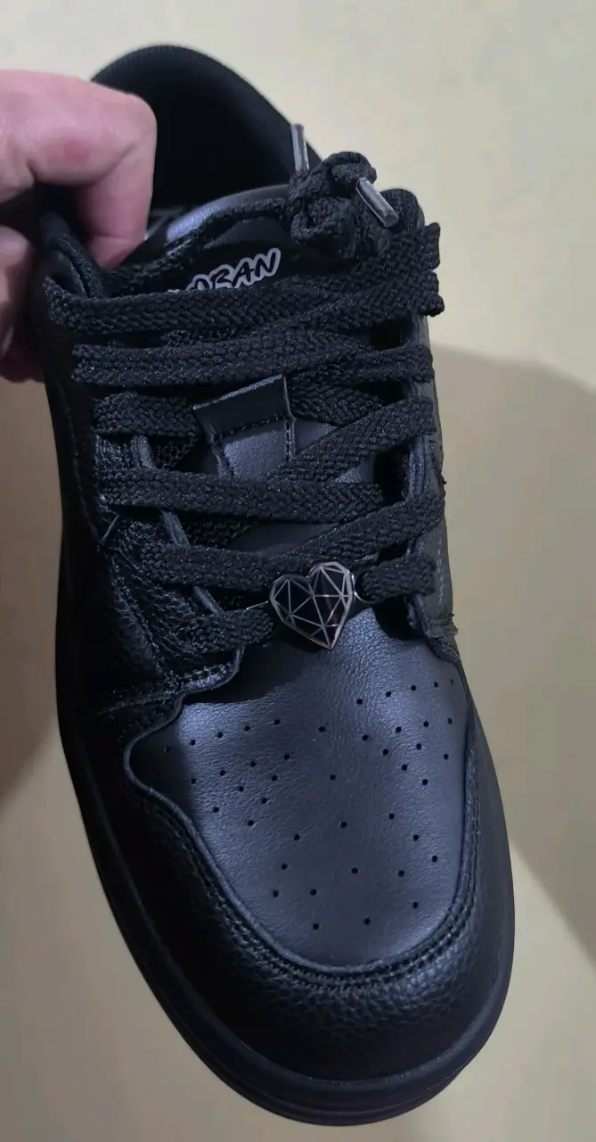 Zapatillas negras de cuero C/Moran - 2