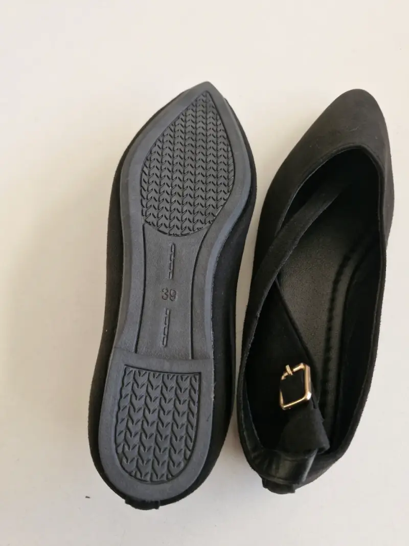 Zapatos planos negros con hebilla - 2
