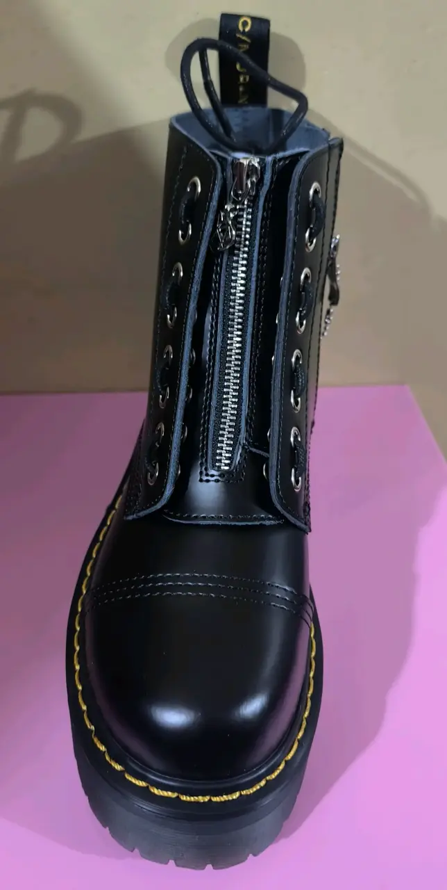Botas negras de cuero con cierre lateral - 2