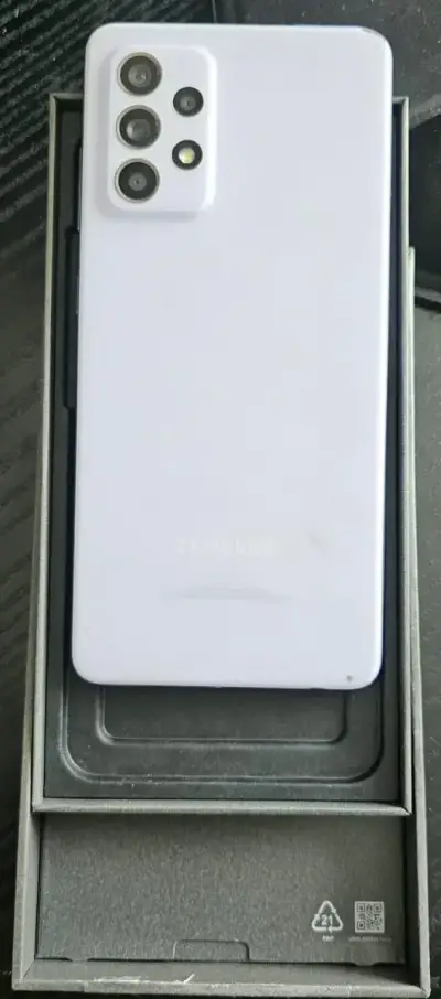 Samsung Galaxy S25 FE 5G en buen estado - miniatura 1