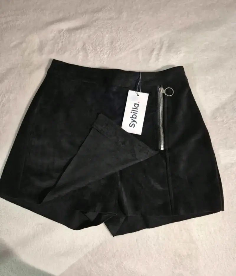 Sybilla Falda short negra talla S - 2