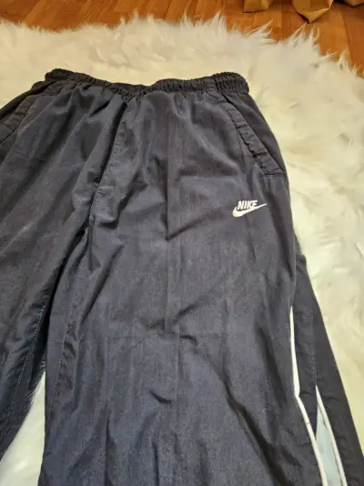 Pantalones deportivos Nike negros unisex - miniatura 2