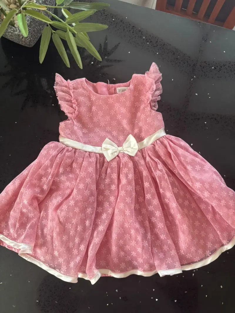 Vestido de bebé rosa con lazo Nannette - 1