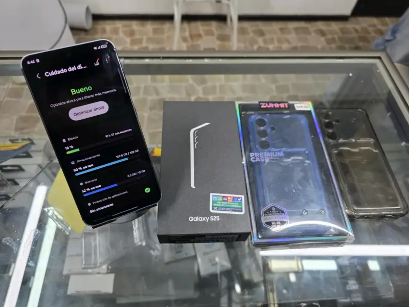 Samsung Galaxy S25 con caja y accesorios - 3