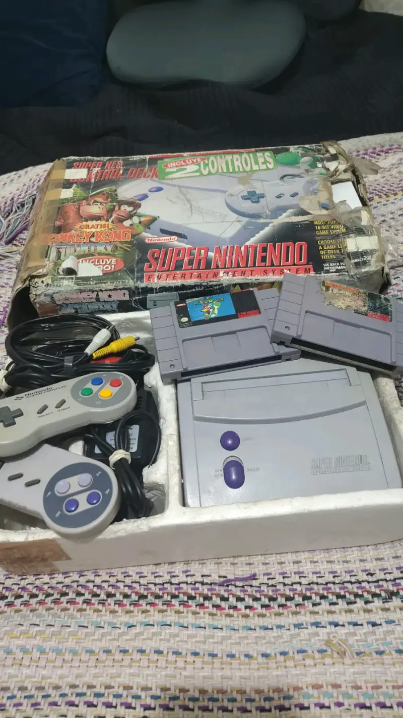 Consola Super Nintendo con juegos y controles - 1