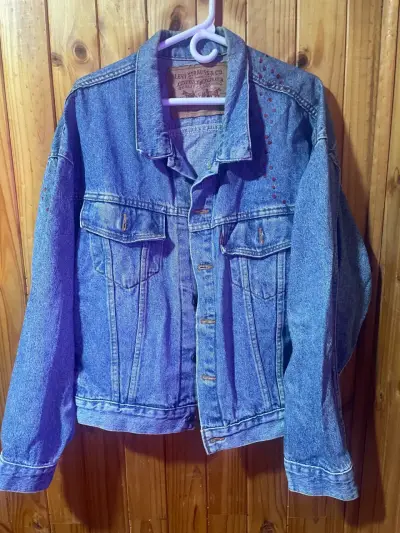 Chaqueta de mezclilla Levi's con diseño bordado - miniatura 1