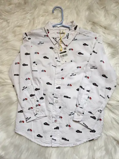 Camisa de niño estampada de autos - miniatura 1