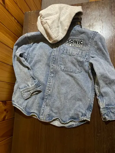 Chaqueta de mezclilla Sonic The Hedgehog para niños - miniatura 4