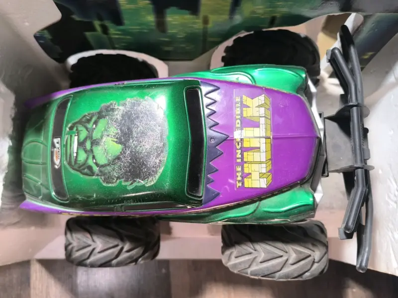 Camión Monster Jam Hulk a control remoto Tyco - 2