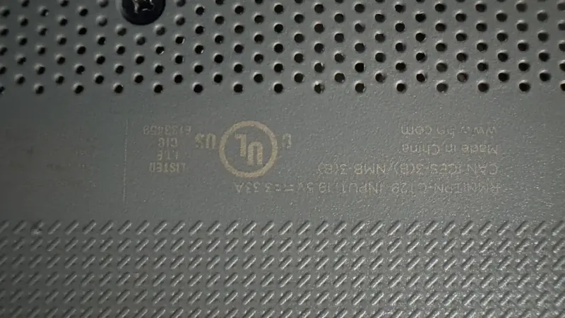 Laptop HP con Intel Core i3 en buen estado - 3
