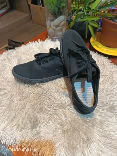 Zapatillas negras casuales para hombre - miniatura 1