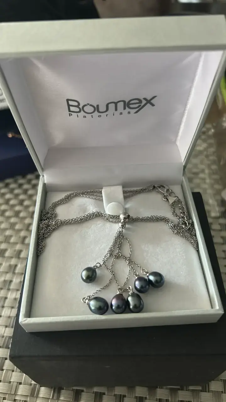 Collar de perlas Boumex con colgantes - 2