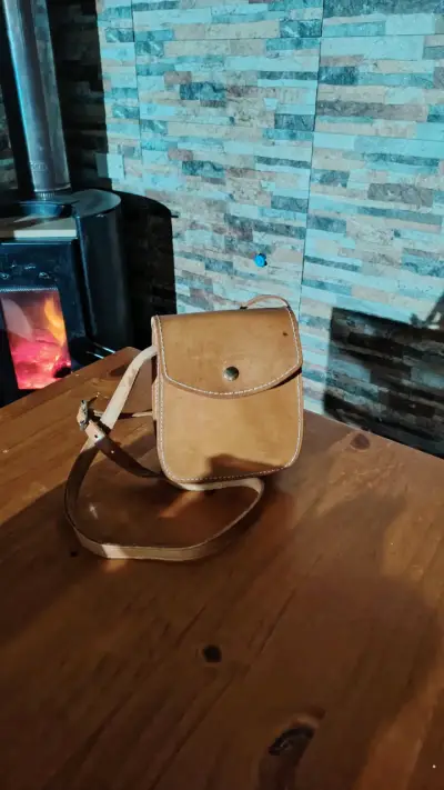 Bolso bandolera de cuero marrón - miniatura 1