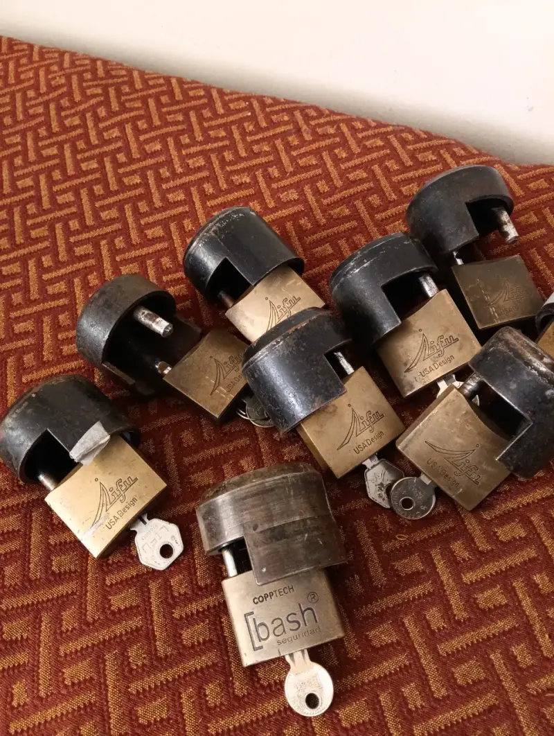 Candados de seguridad Aifin con llaves