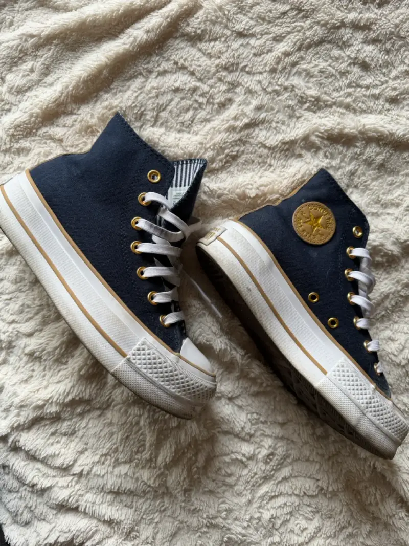 Zapatillas Converse azul marino de lona para mujer - 1