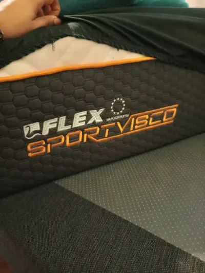 Colchón Flex Sport Visco en buen estado - miniatura 1