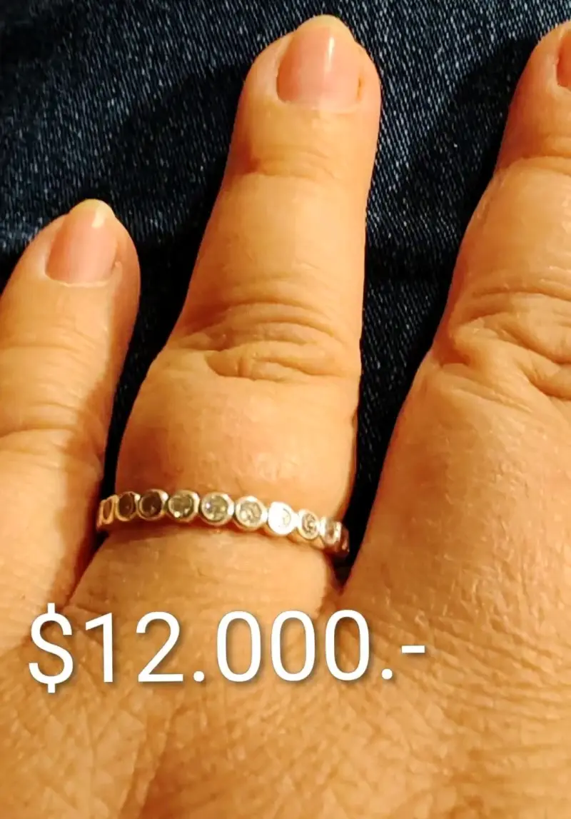 Anillo de plata con diseño de círculos infinitos
