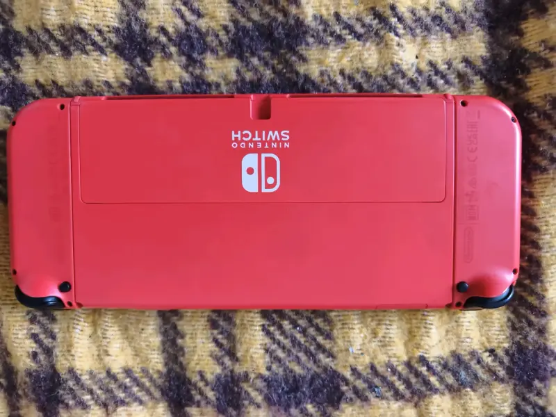 Nintendo Switch OLED Edición Mario rojo - 5
