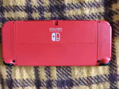 Nintendo Switch OLED Edición Mario rojo - miniatura 5