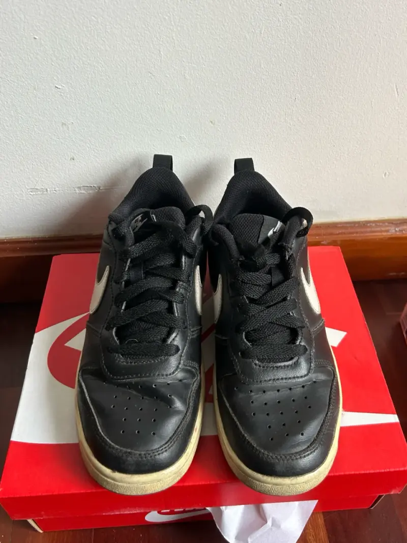 Zapatillas deportivas negras Nike para niños - 2