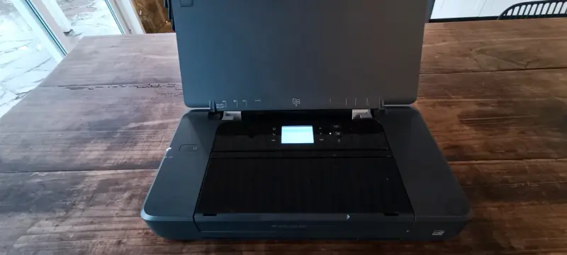 Impresora portátil HP OfficeJet 200 - 2