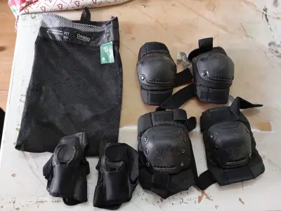 Patines en línea negros con protecciones - miniatura 4