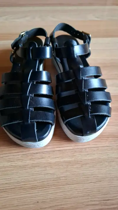 Sandalias negras de cuero para mujer - miniatura 6