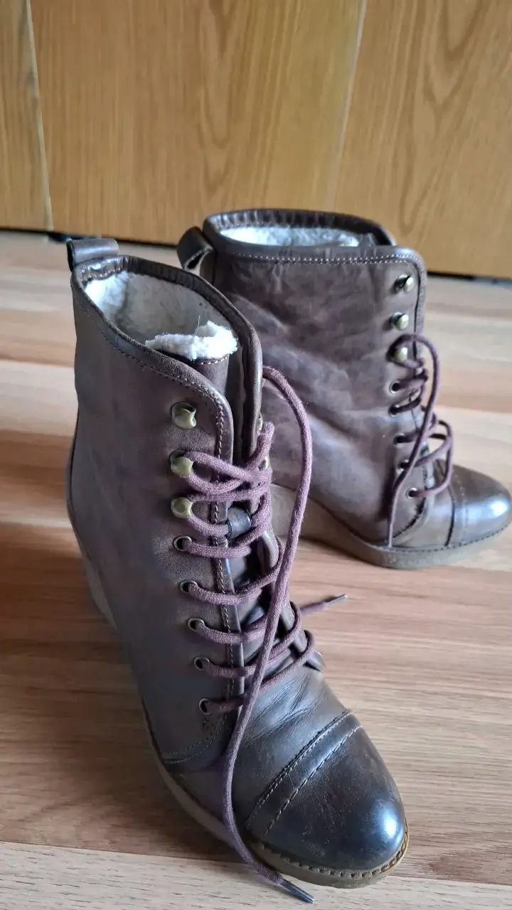 Botines de cuero marrón con plataforma - 1