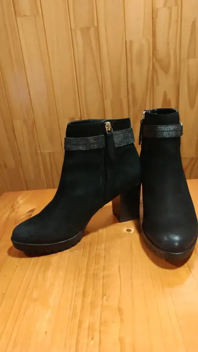 Botines de tacón negro con hebilla decorativa - miniatura 3