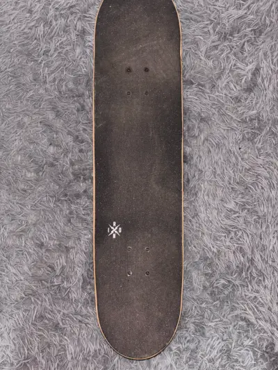Skateboard Blissed con diseño gráfico colorido - miniatura 2