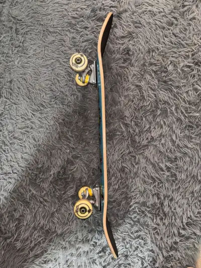 Skateboard Blissed con diseño gráfico colorido - miniatura 5