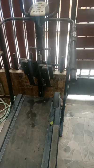 Caminadora eléctrica plegable con monitor - miniatura 3