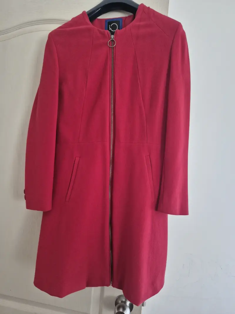 Abrigo rojo con cierre para mujer - 1