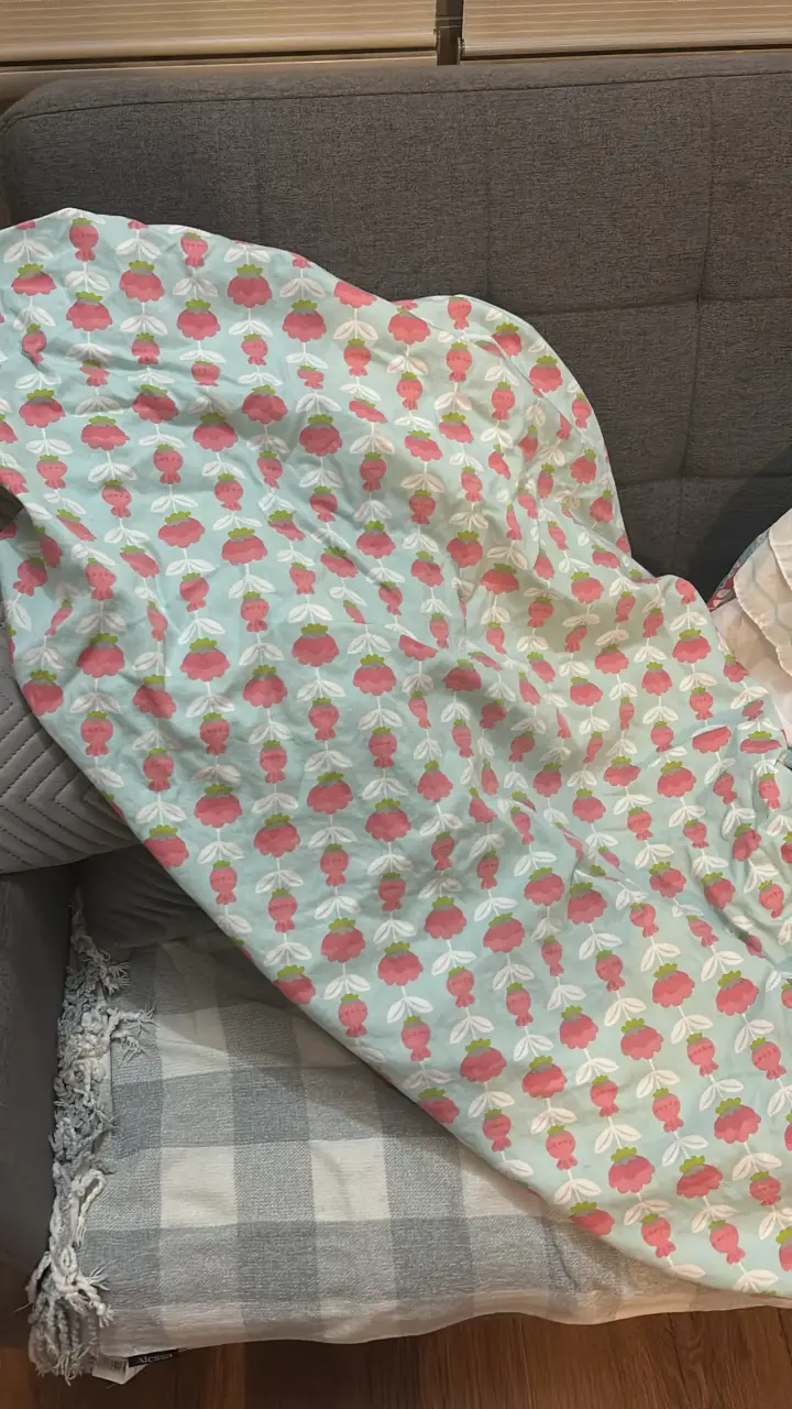 Set de ropa de cama infantil con diseño floral - 4