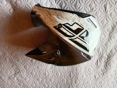 Casco de motocross Fly Racing negro y blanco - miniatura 3