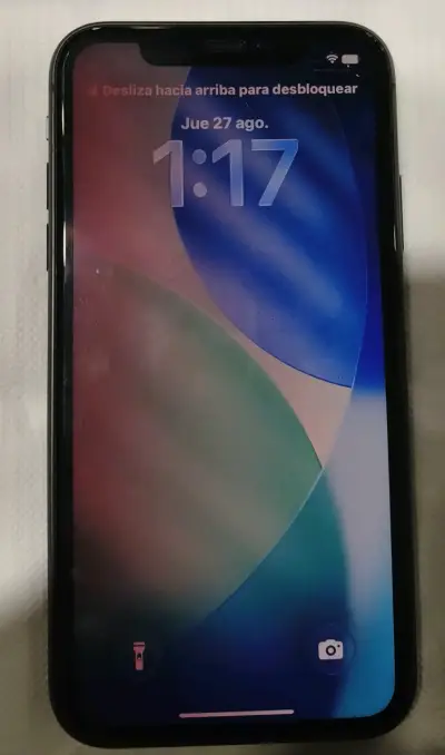 iPhone casi nuevo, sin detalles - miniatura 4