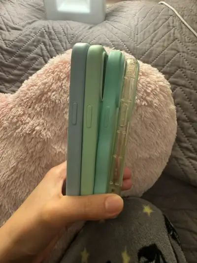 Set de carcasas para iPhone 15 pro - miniatura 5