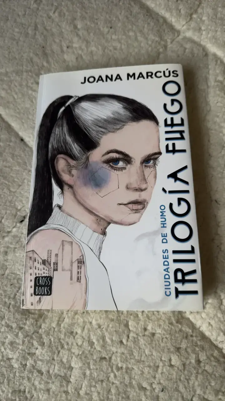 Libros Trilogía Fuego de Joana Marcús - 1