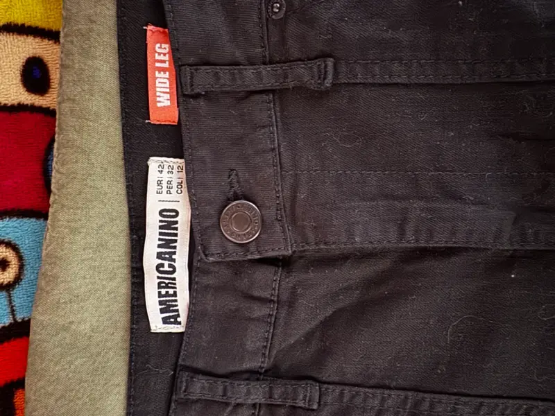 Pantalon cargo negro Americanno wide leg - 2