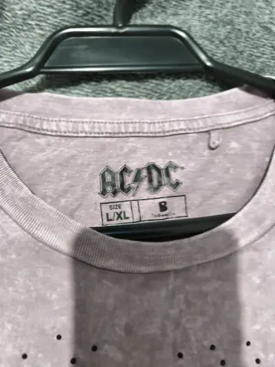 Polera AC/DC Lila Estilo Vintage - miniatura 2
