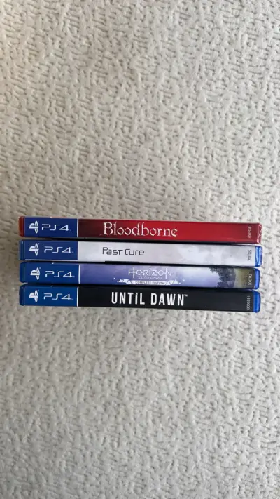 Lote 4 Juegos PS4 (Bloodborne, Past cure…) - miniatura 3