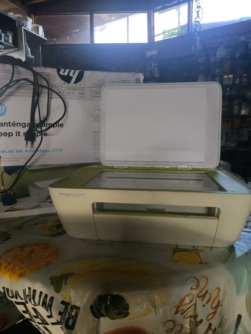 Impresora Multifuncional HP - 2