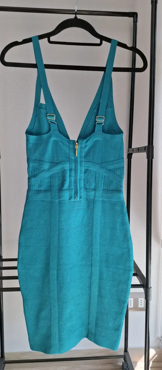 Vestido ajustado turquesa Guess con cierre dorado - 2