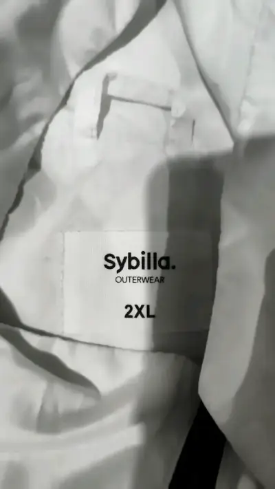Chaqueta cortaviento Sybilla blanca y rosa - miniatura 4