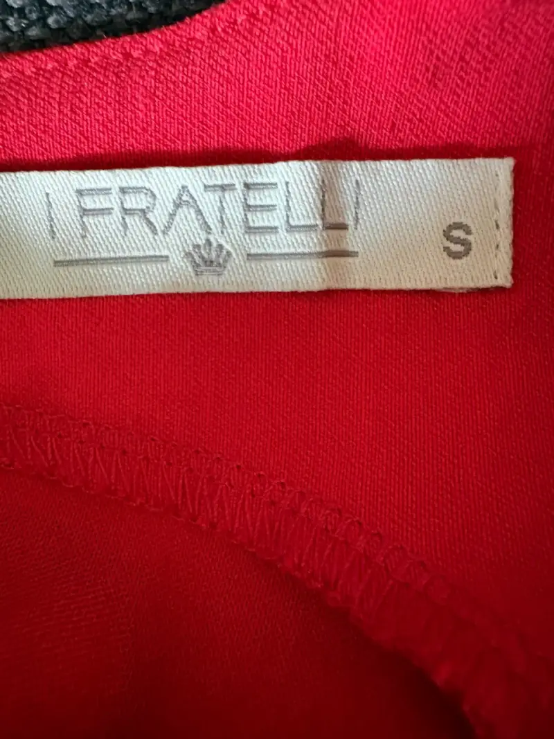 Vestido Fratelli rojo y negro elegante - 4